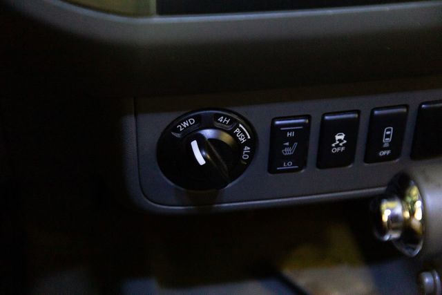 2015 Nissan Frontier 4WD Lifted 6" SL l wheel pkg $2,995