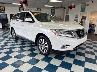 2015 Nissan Pathfinder SL | Rome, GA | Knight's Car Store in Rome, GA 30165