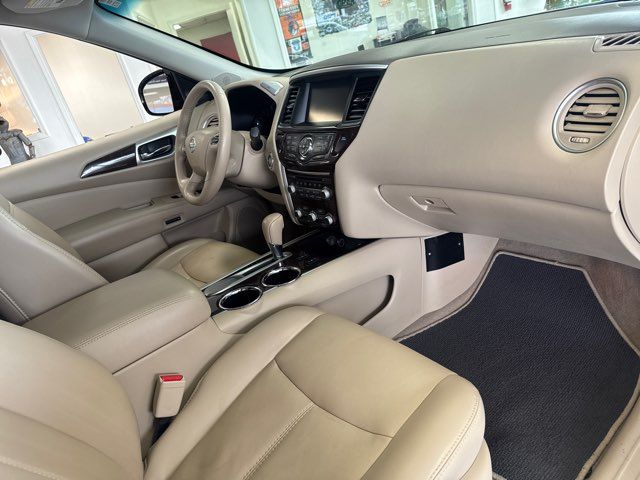 2015 Nissan Pathfinder SL | Rome, GA | Knight's Car Store 2015 Nissan Pathfinder SL | Rome, GA | Knight's Car Store