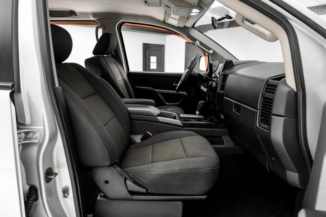 2015 Nissan Titan SV 2-Owners PerfectCarfax ValuePkg Nav | Dallas, TX | Stevens Motor Company LLC