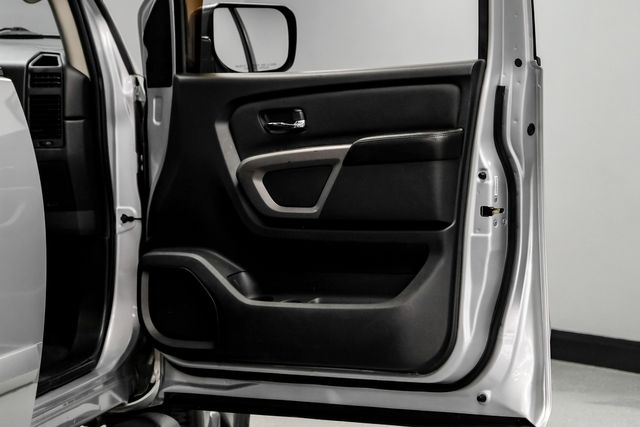 2015 Nissan Titan SV 2-Owners PerfectCarfax ValuePkg Nav | Dallas, TX | Stevens Motor Company LLC