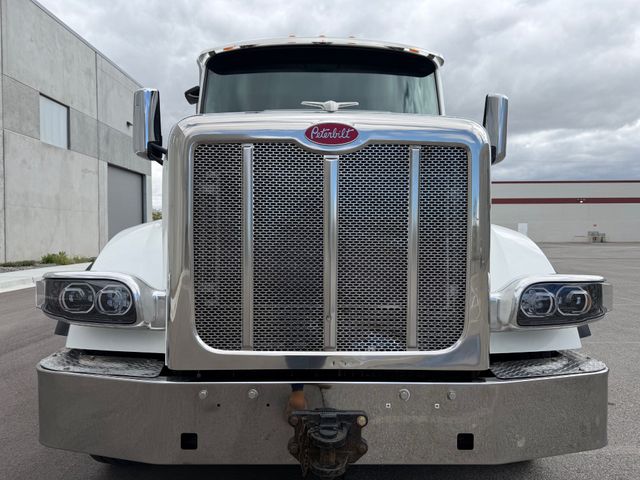 2015 Peterbilt 567
