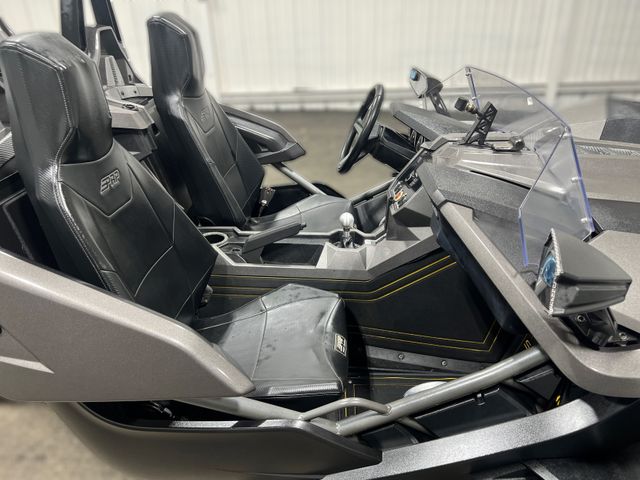 2015 Polaris SLINGSHOT 2015 Polaris SLINGSHOT