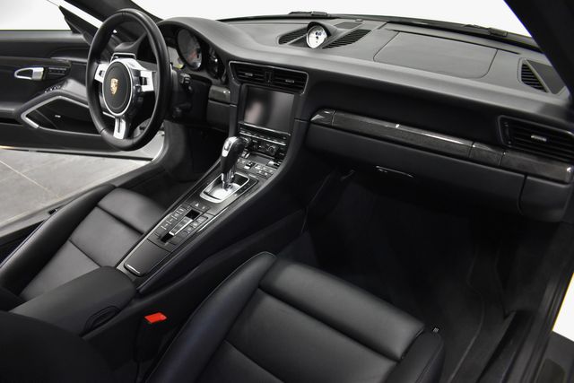2015 Porsche 911 Carrera GTS