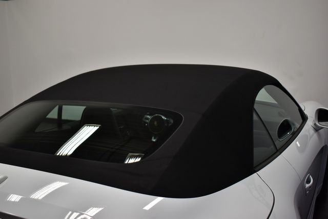 2015 Porsche 911 Carrera 4 GTS