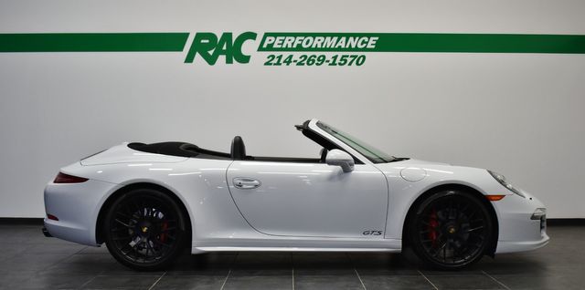 2015 Porsche 911 Carrera 4 GTS