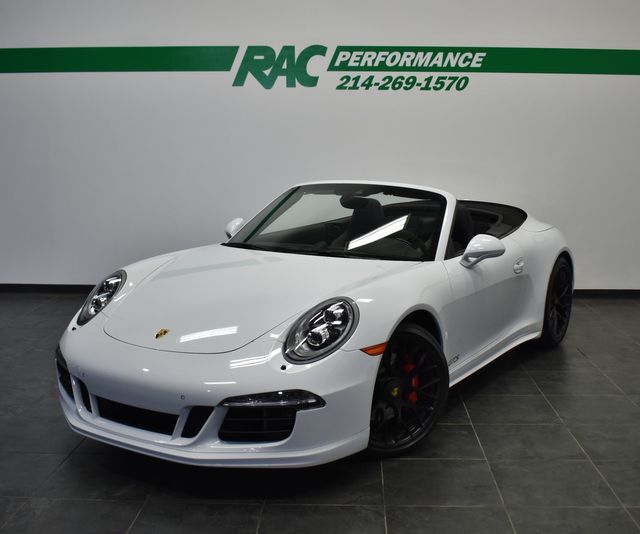 2015 Porsche 911 Carrera 4 GTS