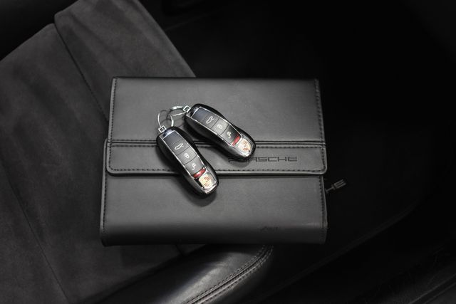 2015 Porsche 911 Carrera 4 GTS 2015 Porsche 911 Carrera 4 GTS