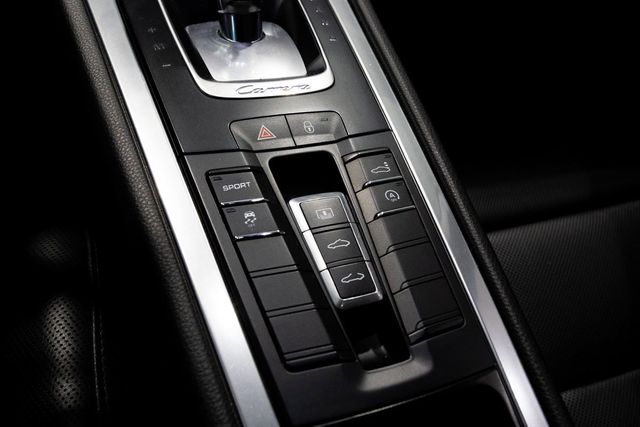 2015 Porsche 911 Carrera