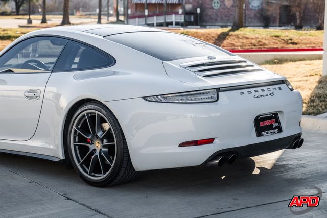 2015 Porsche 911 Carrera 4S
