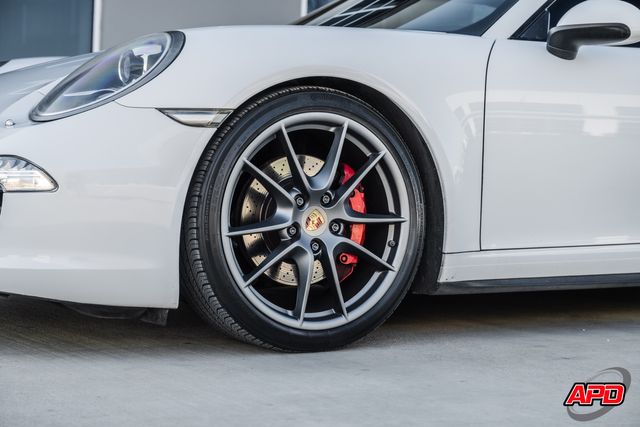 2015 Porsche 911 Carrera 4S