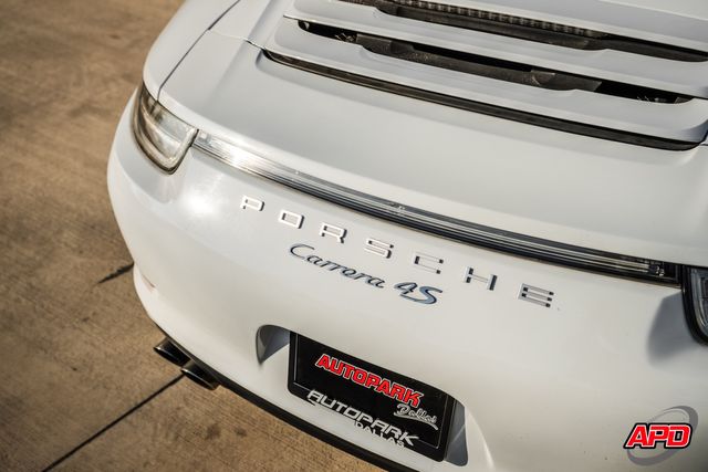 2015 Porsche 911 Carrera 4S