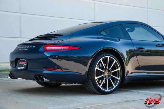 2015 Porsche 911 Carrera