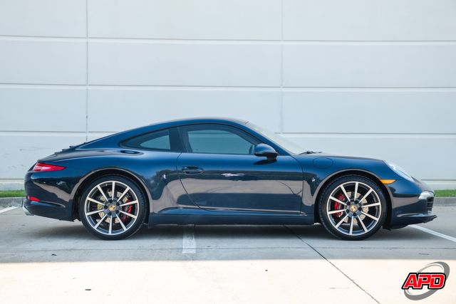 2015 Porsche 911 Carrera