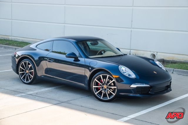 2015 Porsche 911 Carrera