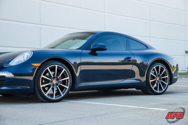 2015 Porsche 911 Carrera