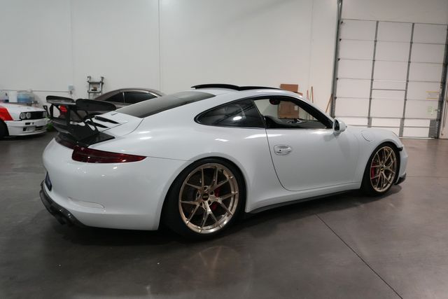 2015 Porsche 911 Carrera 4S