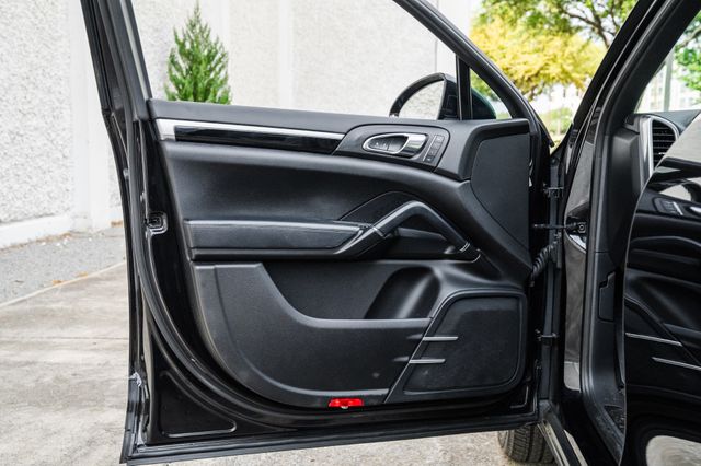 2015 Porsche Cayenne S | Addison, TX | Apex Auto Sports