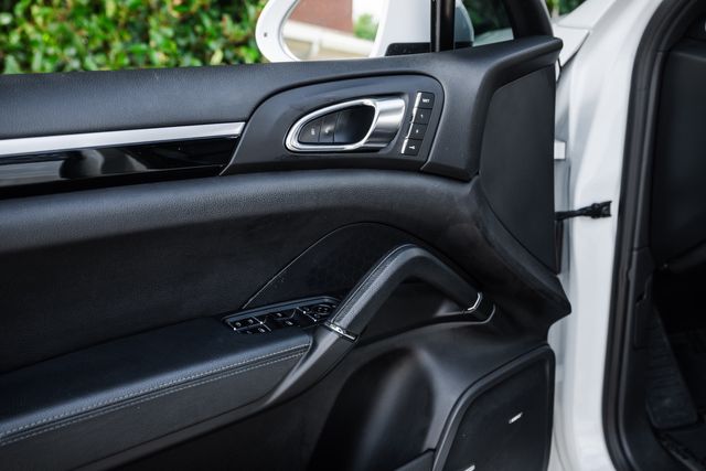 2015 Porsche Cayenne S | Addison, TX | Apex Auto Sports