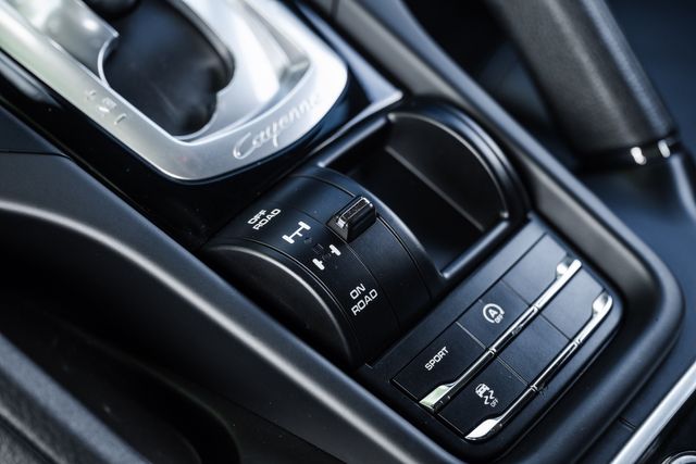 2015 Porsche Cayenne S | Addison, TX | Apex Auto Sports