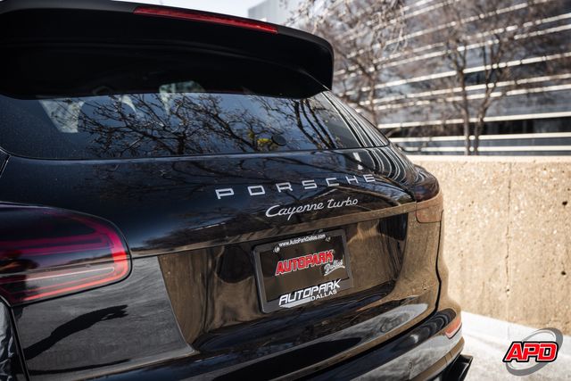 2015 Porsche Cayenne Turbo 2015 Porsche Cayenne Turbo