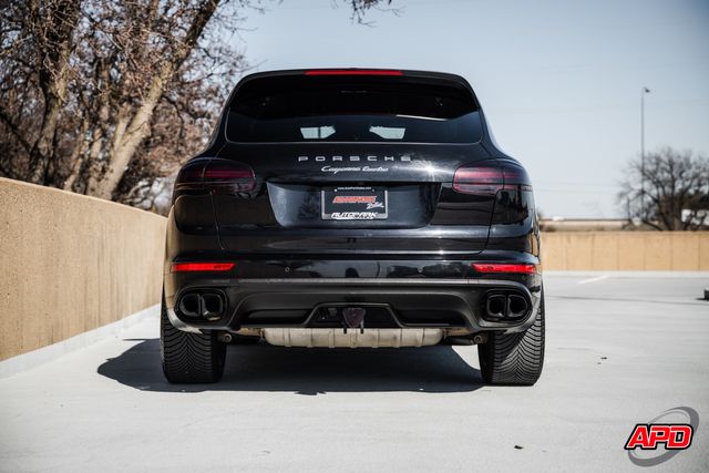 2015 Porsche Cayenne Turbo 2015 Porsche Cayenne Turbo