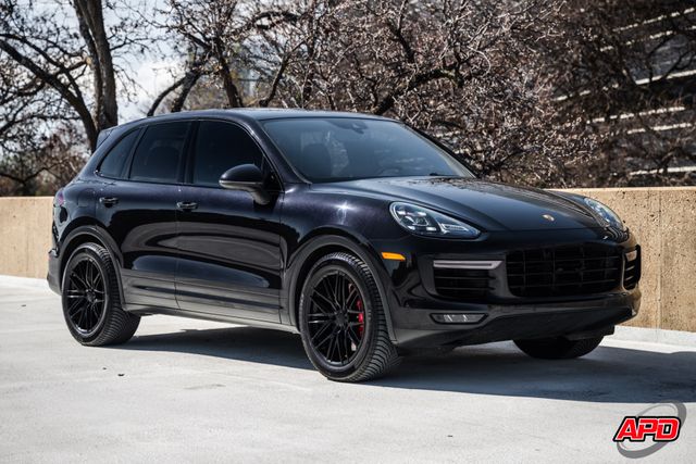 2015 Porsche Cayenne Turbo 2015 Porsche Cayenne Turbo