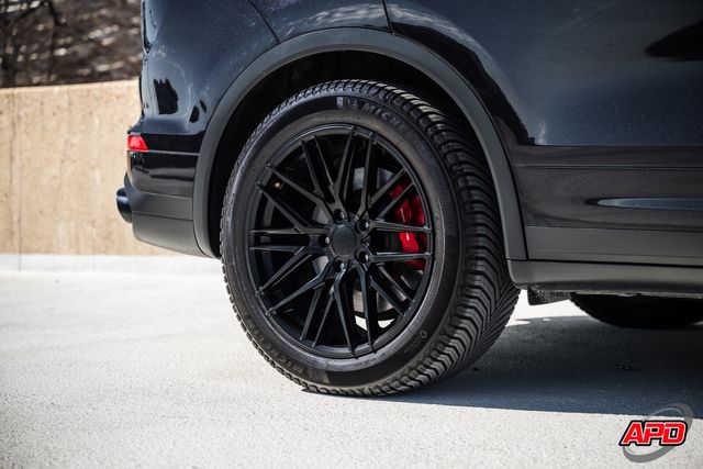 2015 Porsche Cayenne Turbo 2015 Porsche Cayenne Turbo