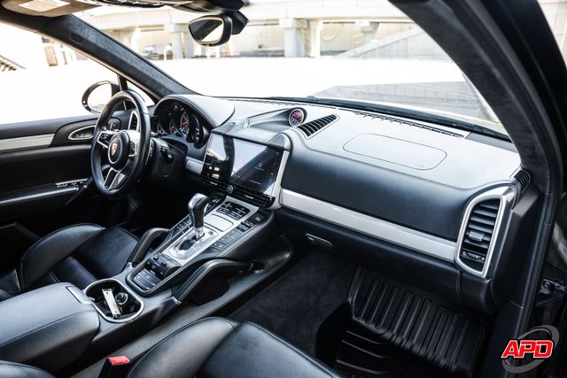 2015 Porsche Cayenne Turbo 2015 Porsche Cayenne Turbo