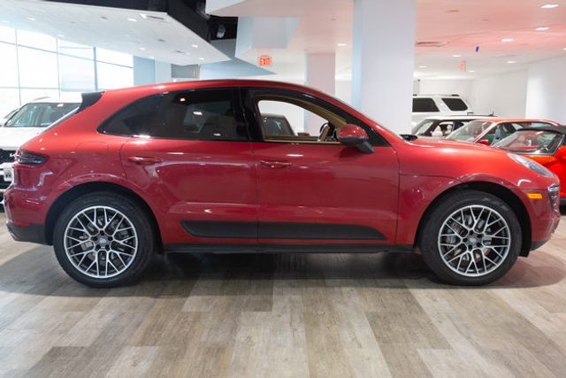 2015 Porsche  Macan S 
