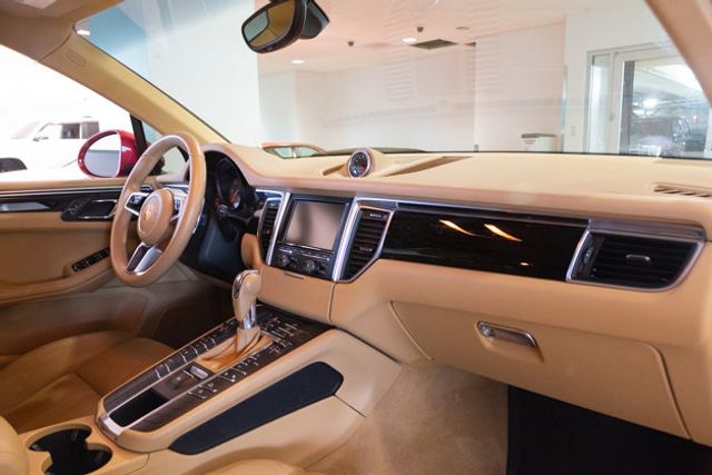 2015 Porsche  Macan S 