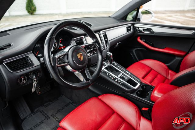 2015 Porsche Macan Turbo 2015 Porsche Macan Turbo