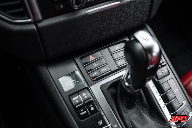 2015 Porsche Macan Turbo 2015 Porsche Macan Turbo