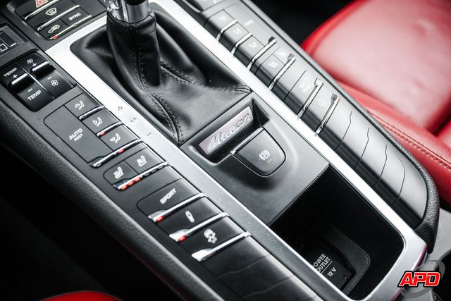 2015 Porsche Macan Turbo 2015 Porsche Macan Turbo