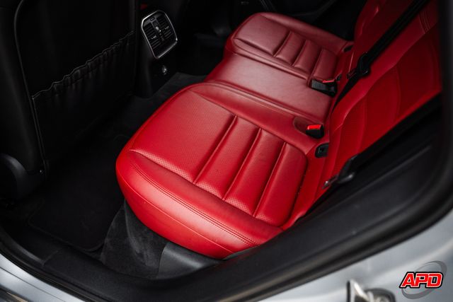 2015 Porsche Macan Turbo 2015 Porsche Macan Turbo