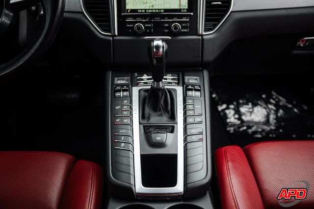 2015 Porsche Macan Turbo 2015 Porsche Macan Turbo