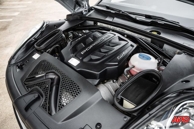 2015 Porsche Macan Turbo 2015 Porsche Macan Turbo