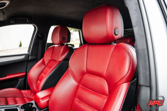 2015 Porsche Macan Turbo 2015 Porsche Macan Turbo