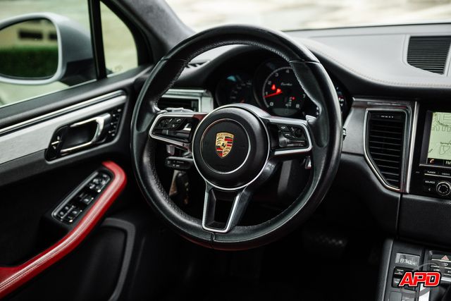 2015 Porsche Macan Turbo 2015 Porsche Macan Turbo