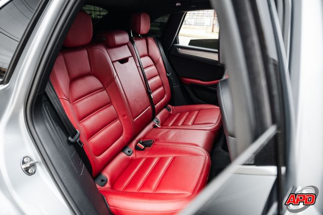 2015 Porsche Macan Turbo 2015 Porsche Macan Turbo