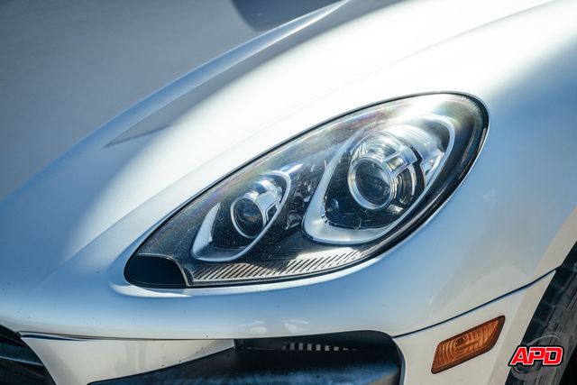 2015 Porsche Macan Turbo 2015 Porsche Macan Turbo