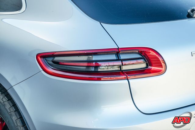 2015 Porsche Macan Turbo 2015 Porsche Macan Turbo