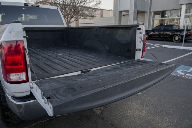 2015 Ram 3500 Tradesman CREW CAB SRW 4X4 / CLEAN CARFAX | Austin, TX | Rocky Mountain Truck Stop Austin