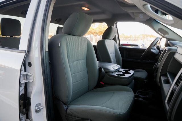 2015 Ram 3500 Tradesman CREW CAB SRW 4X4 / CLEAN CARFAX | Austin, TX | Rocky Mountain Truck Stop Austin 2015 Ram 3500 Tradesman CREW CAB SRW 4X4 / CLEAN CARFAX | Austin, TX | Rocky Mountain Truck Stop Austin