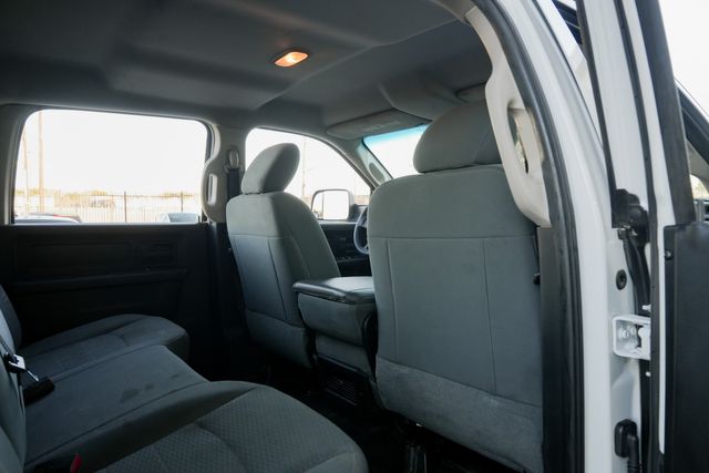 2015 Ram 3500 Tradesman CREW CAB SRW 4X4 / CLEAN CARFAX | Austin, TX | Rocky Mountain Truck Stop Austin