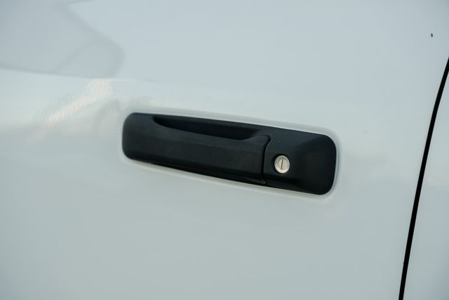 2015 Ram 3500 Tradesman CREW CAB SRW 4X4 / CLEAN CARFAX | Austin, TX | Rocky Mountain Truck Stop Austin