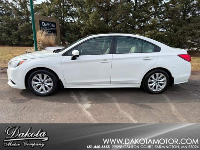 2015 Subaru Legacy 2.5i Premium | Farmington, MN | Dakota Motor Company 