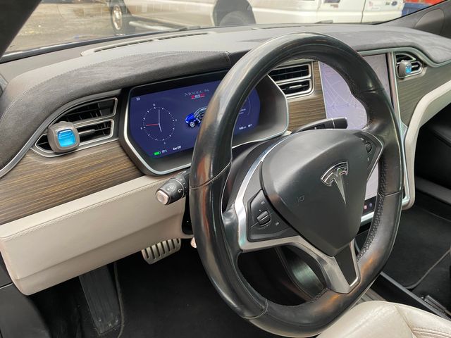 2015 Tesla Model S P85D | New Brunswick, New Jersey | Brilliant Auto Sales 2015 Tesla Model S P85D | New Brunswick, New Jersey | Brilliant Auto Sales