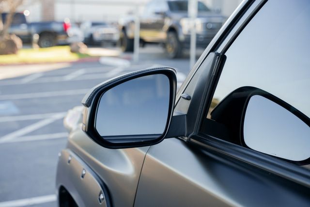 2015 Toyota 4Runner SR5 W/ UPGRADES / CLEAN CARFAX | Austin, TX | Rocky Mountain Truck Stop Austin