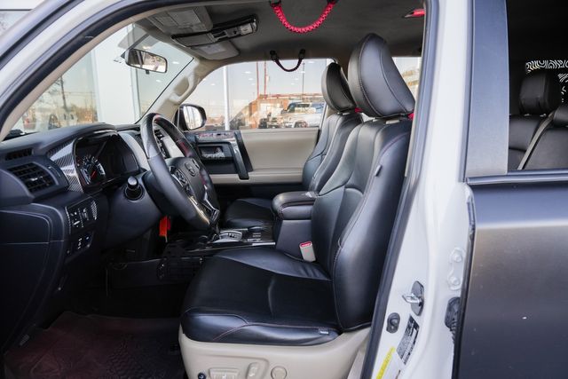 2015 Toyota 4Runner SR5 W/ UPGRADES / CLEAN CARFAX | Austin, TX | Rocky Mountain Truck Stop Austin 2015 Toyota 4Runner SR5 W/ UPGRADES / CLEAN CARFAX | Austin, TX | Rocky Mountain Truck Stop Austin